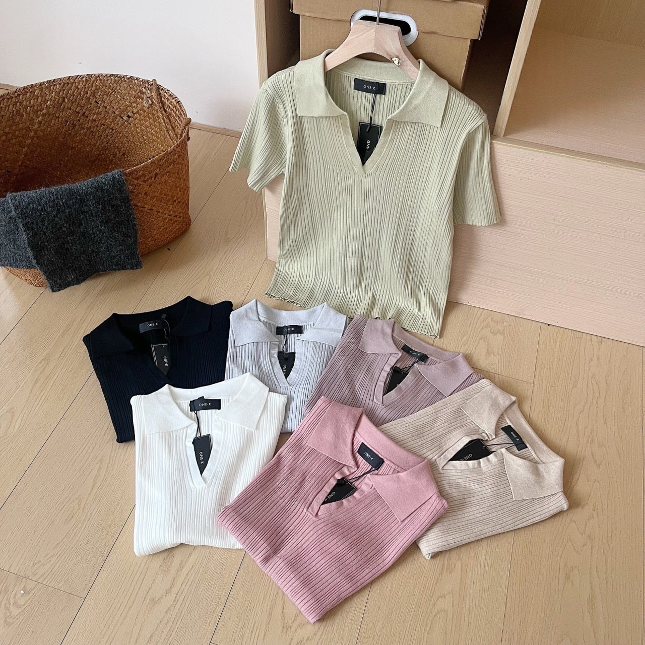 Ribbed Knit V-Collar Short Sleeve Top